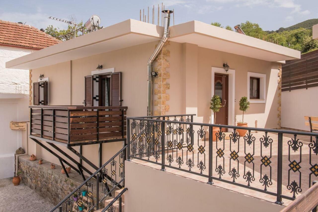 Marika Traditional Home Élos Extérieur photo